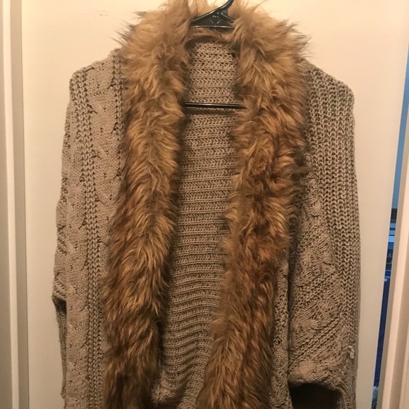 Sweater - Picture 2 of 2